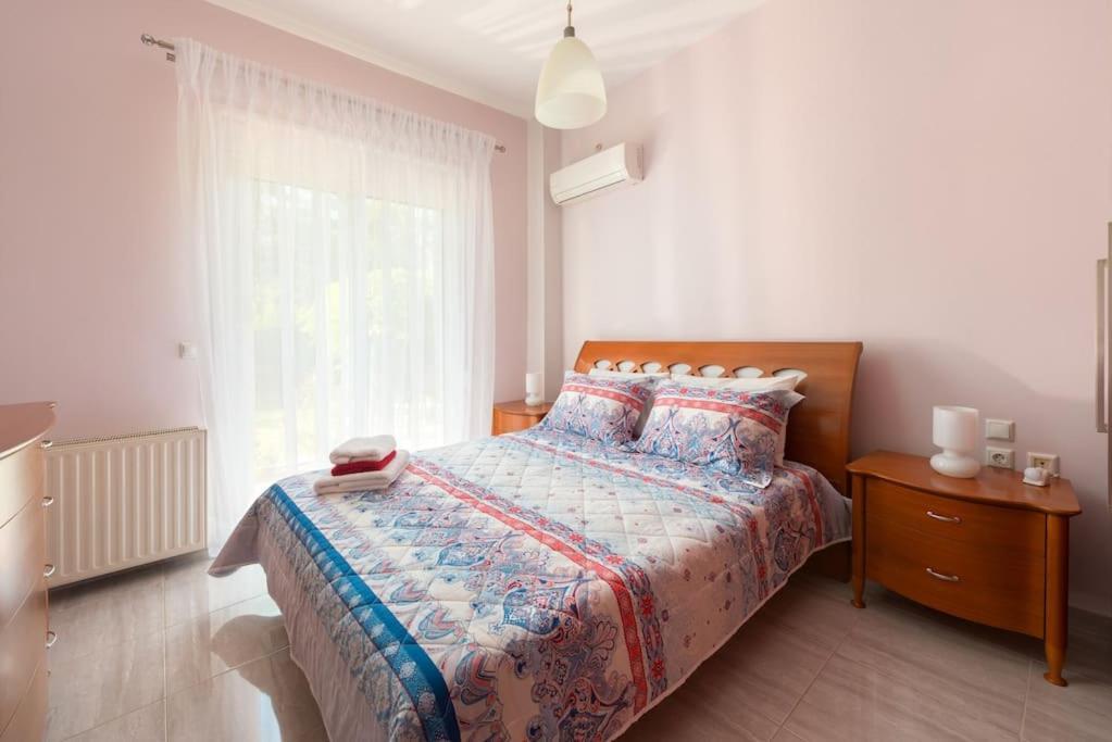 Greek Style Ground Floor Apartment & Pool Jaliszósz Kültér fotó