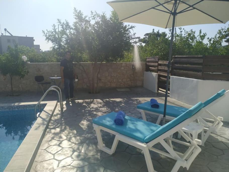 Greek Style Ground Floor Apartment & Pool Jaliszósz Kültér fotó