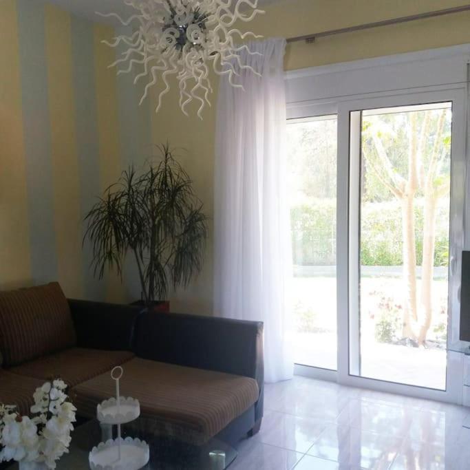 Greek Style Ground Floor Apartment & Pool Jaliszósz Kültér fotó