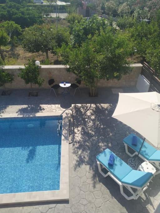 Greek Style Ground Floor Apartment & Pool Jaliszósz Kültér fotó