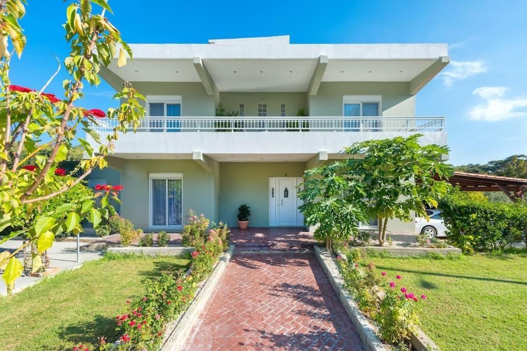 Greek Style Ground Floor Apartment & Pool Jaliszósz Kültér fotó